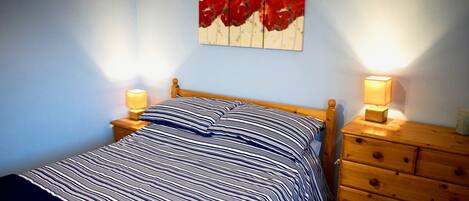 Apartment (2 Bedrooms) | 2 Schlafzimmer, laptopgeeigneter Arbeitsplatz, Bügeleisen/Bügelbrett