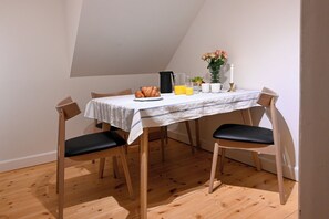 Departamento, 1 habitación, vista a la ciudad | Restaurantes