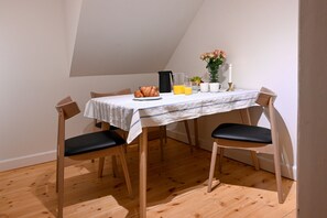 Appartement, 1 chambre, vue ville | Restauration