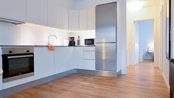 Apartment, 3 Bedrooms, Balcony | Interior
