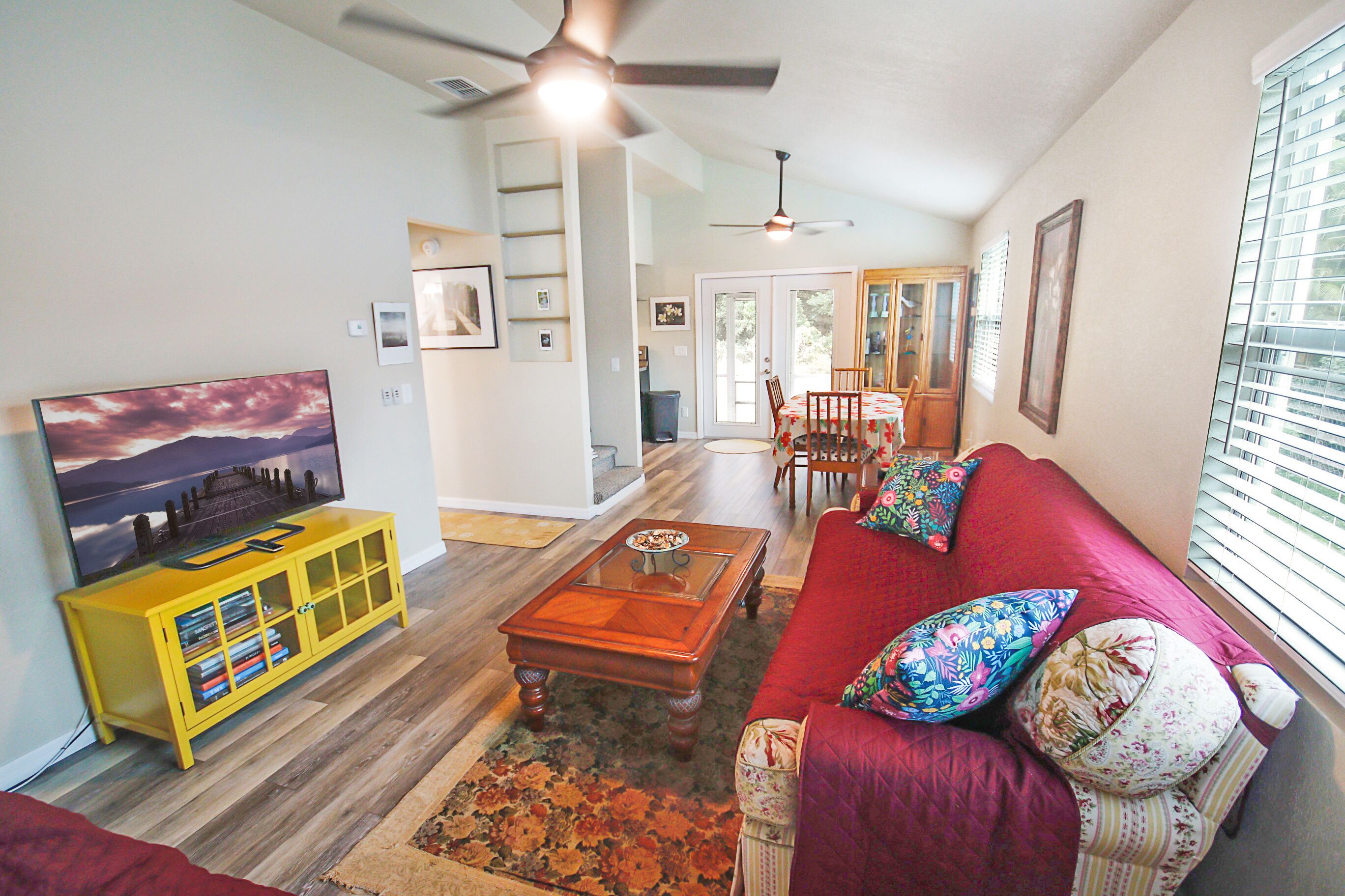 Quiet and Cozy Island Retreat. Beautifully Remodeled.
