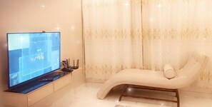 Junior Suite | Living area