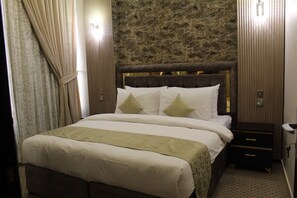 埃及棉床单、高档床上用品、记忆海绵床垫、客房内保险箱