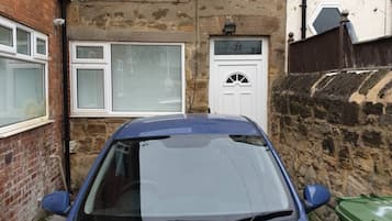 Apartment | Parking | Free self parking
