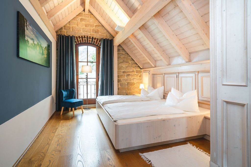 Deluxe Apartment (incl. 95 EUR cleaning fee) | Individually decorated, individually furnished, desk, laptop workspace