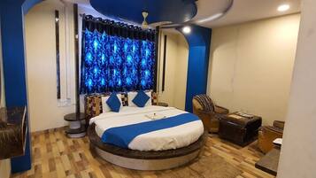 Family Room | Free WiFi