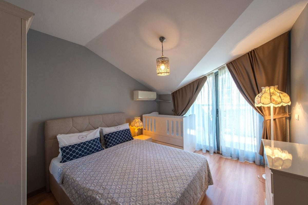 2 habitaciones y sábanas de algodón egipcio