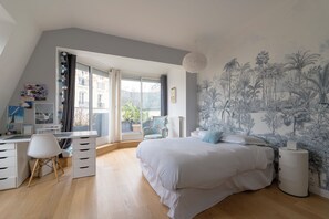 3 bedrooms, WiFi, bed sheets