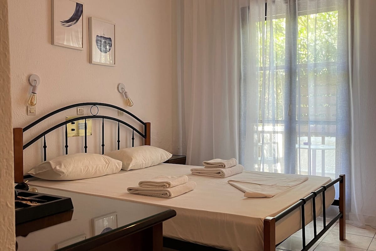 Wifi gratis y ropa de cama