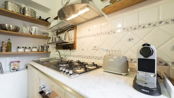 冰箱、烤箱、炉灶、洗碗机