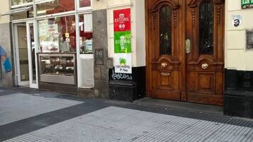 Fachada de la propiedad