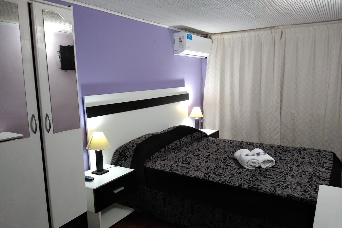 1 habitación, ropa de cama hipoalergénica y decoración personalizada