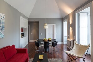 Appartement, 2 chambres, balcon (Virtudes) | Salle de séjour | Télévision à écran plat