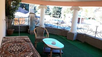 Business Double Room | Desk, free WiFi