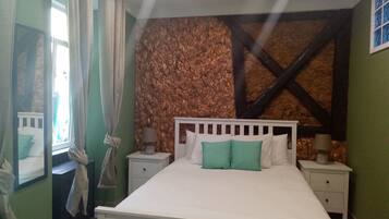 1 chambre, fer et planche à repasser, Wi-Fi gratuit, draps fournis