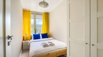 Superior Apartment | 1 bedroom, iron/ironing board, free WiFi