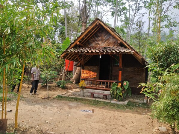 Front of property - Kus Homestay (Kalirejo)