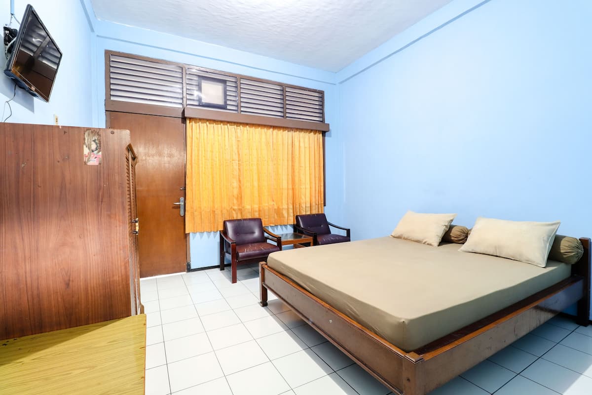 Habitación superior | Escritorio, wifi gratis, ropa de cama