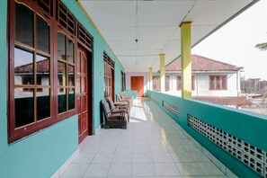 Interior detail - Losmen Parikesit (Parangtritis)