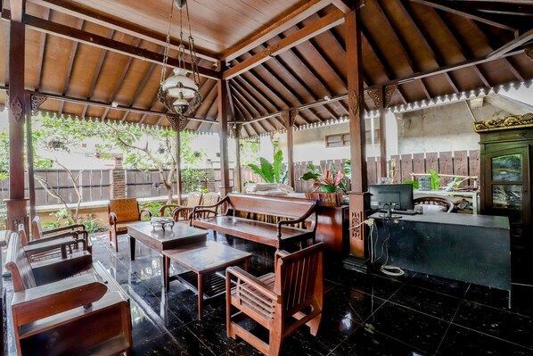 ロビー応接スペース