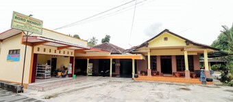 Penginapan Roro Mendut Syariah by Zuzu