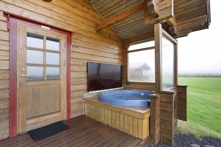 Cottage, 2 kamar tidur | Bathtub spa pribadi