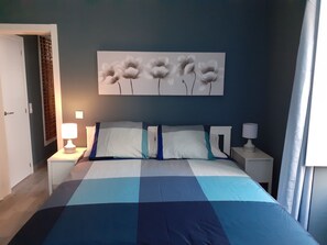 1 chambre, fer et planche à repasser, Wi-Fi, draps fournis