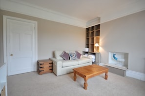 Cottage | Living room