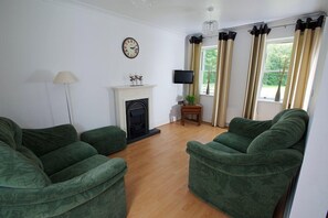 Cottage | Living room | DVD player