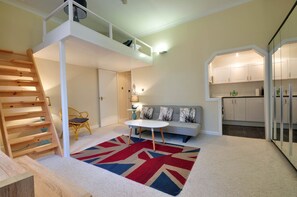 Interior - Westcliff Hideout (Bournemouth)