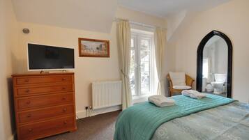 Cottage | 1 bedroom, iron/ironing board, free WiFi, bed sheets