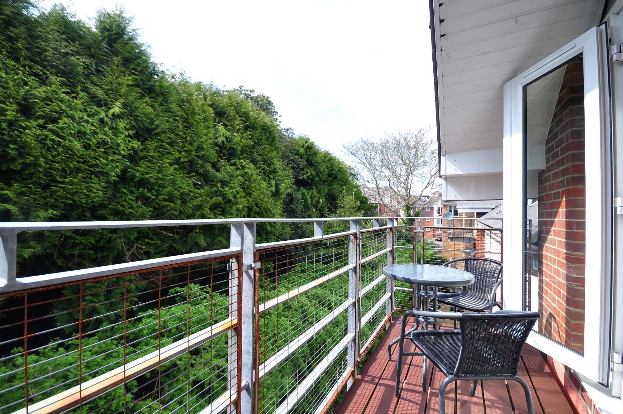 Cottage | Balcony