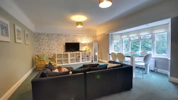 Cottage | Living room | TV, DVD player