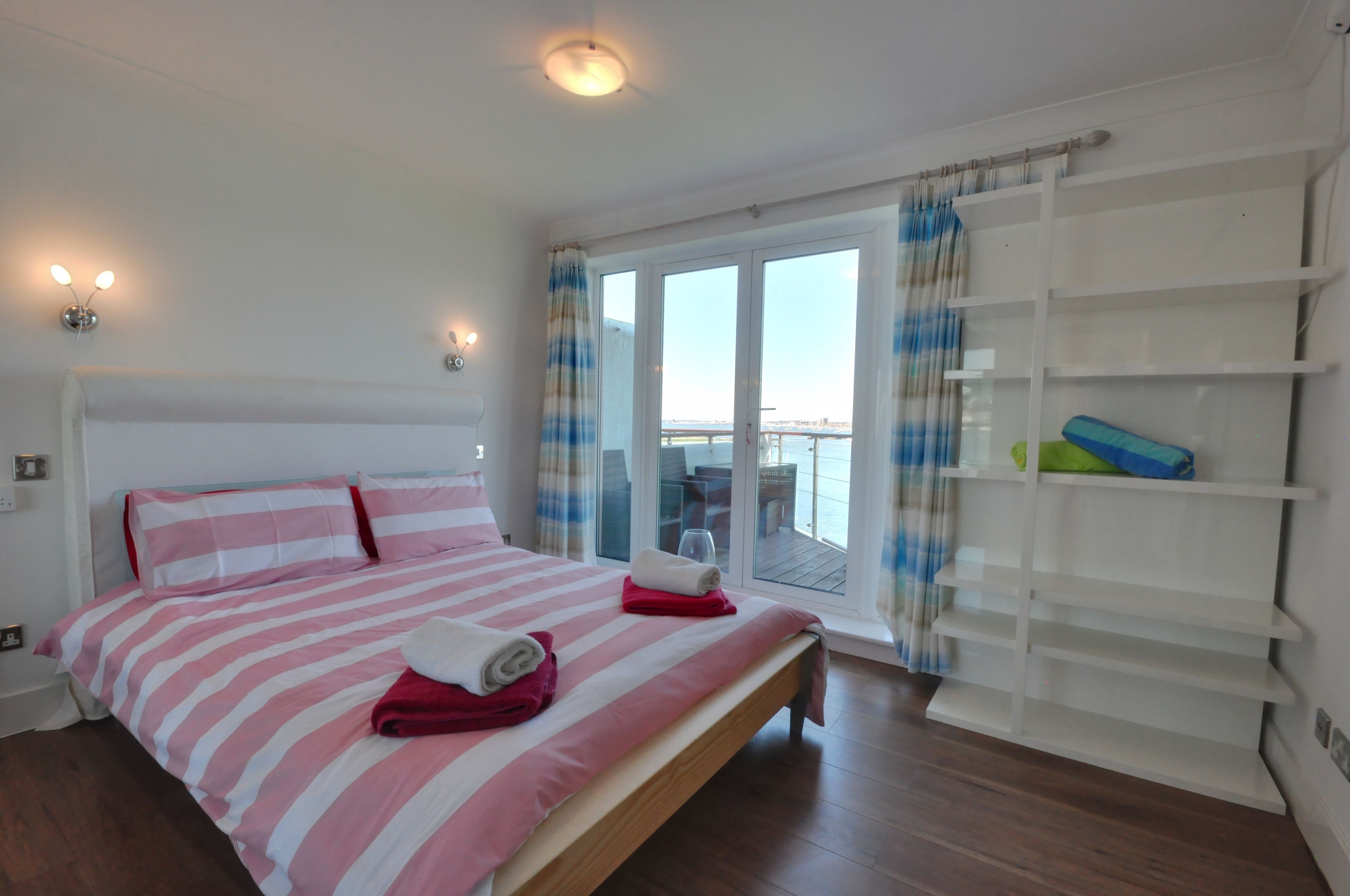 Cottage | 5 bedrooms, iron/ironing board, cribs/infant beds, bed sheets