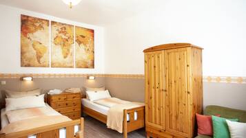 2 bedrooms, in-room safe, iron/ironing board, travel crib