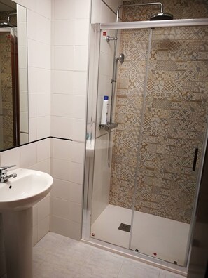 Hair dryer, towels - Villamena Square (9p) (Granada)