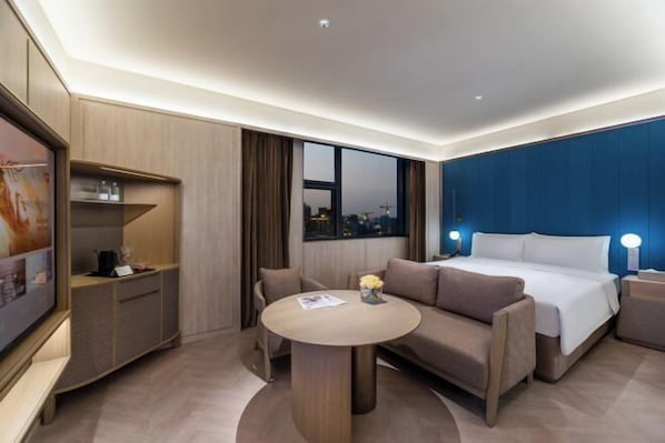 Unclassified image, 1 of 101, button - Crystal Shanghai North Bund (Shanghai)