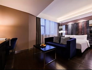 Business Double Room | Free minibar, laptop workspace, blackout curtains