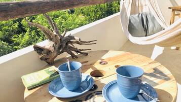 Lunarena Suite, vista a la selva/alberca | Sacada