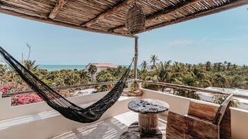 Luna Mar Suite large ocean view terrace | Terraza o patio