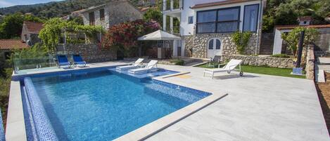 Piscine extérieure