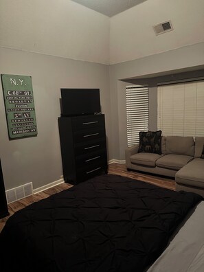 3 habitaciones, tabla de planchar con plancha y wifi gratis 