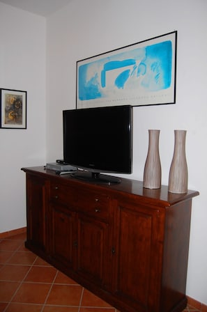 Apartamento, 1 quarto | TV