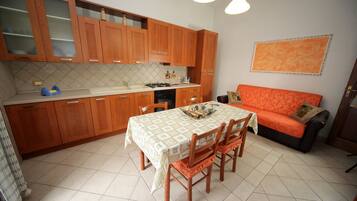 Departamento, 2 habitaciones | Cocina privada