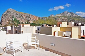 Departamento, 2 habitaciones | Terraza o patio