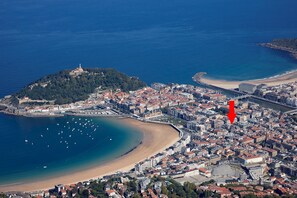 Beach - Enbata by FeelFreeRentals (San Sebastian)