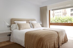 2 bedrooms, iron/ironing board, free WiFi, bed sheets - Enbata by FeelFreeRentals (San Sebastian)