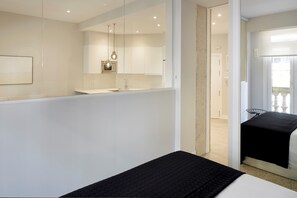 1 chambre, fer et planche à repasser, Wi-Fi gratuit, draps fournis