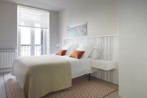 2 slaapkamers, een strijkplank/strijkijzer, gratis wifi, beddengoed