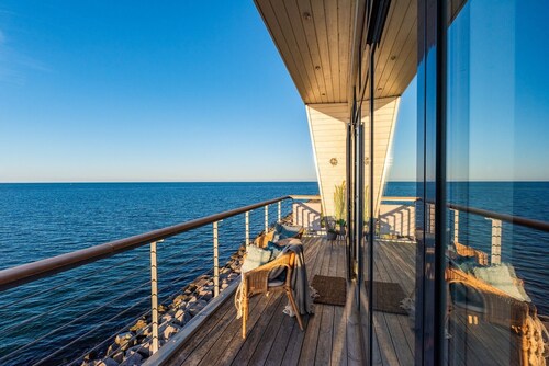 Auf der Ostsee 22: Designtraum inkl. Wellness mit Meerblick direkt an der Ostsee